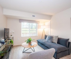 Viagem 2BR with In Unit Laundry & Parking near RTP