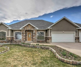 Elegant Smithfield Home with Backyard - 6 Mi to USU!