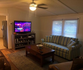 Beaufort SC New Renovation, Close to Parris Island, Historic Downtown, Beautiful Beaches, Sleeps 8