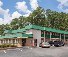 Super 8 by Wyndham Columbia/Ft. Jackson SC