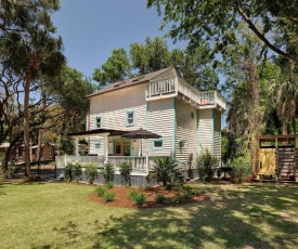 Folly Vacation 305 E Erie: Fantastic Location, Recently Renovated!