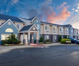 Microtel Inn & Suites by Wyndham Burlington