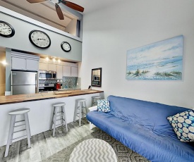 Sandy Shores Condo - Balcony & Pool, Walk to Beach condo