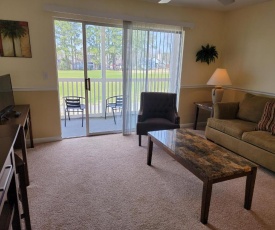 2nd Floor Condo Sleeps 4 1 bed 1 bath Waterway Village 1E