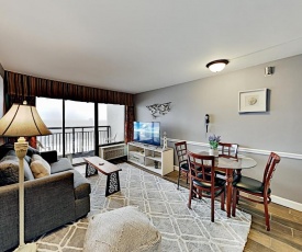 Monterey Bay Resort Condo with Ocean Views & Pools condo