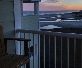 Sands Beach Club Condo just 8 Miles to Family Fun!